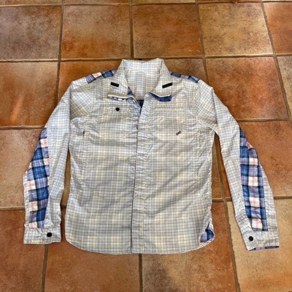 Lululemon windbreaker jacket size L